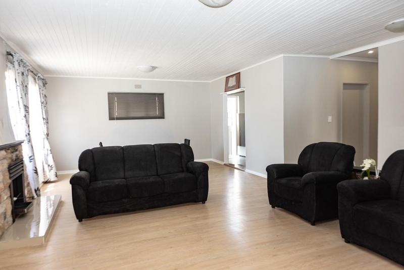 3 Bedroom Property for Sale in Lotus River Western Cape